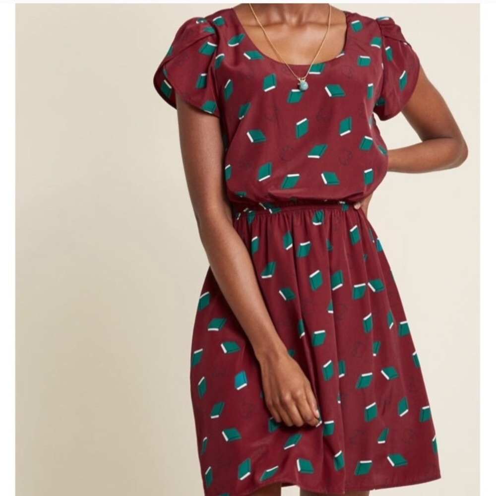 Modcloth oh my gosh a line book print dress 📚 👓